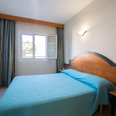 Apartamento En Cala'N Bosch - Cap D'Artrutx Lägenhet Exteriör bild